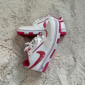 Pink and White nike air (size: 8.5)